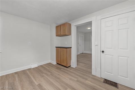 7802 Jones Road Cleveland OH 44105