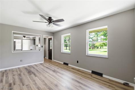 12758 Abbey Road North Royalton OH 44133