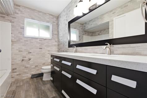 12758 Abbey Road North Royalton OH 44133