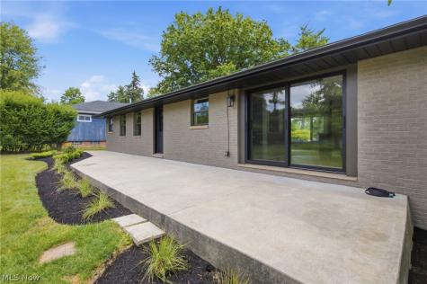 12758 Abbey Road North Royalton OH 44133