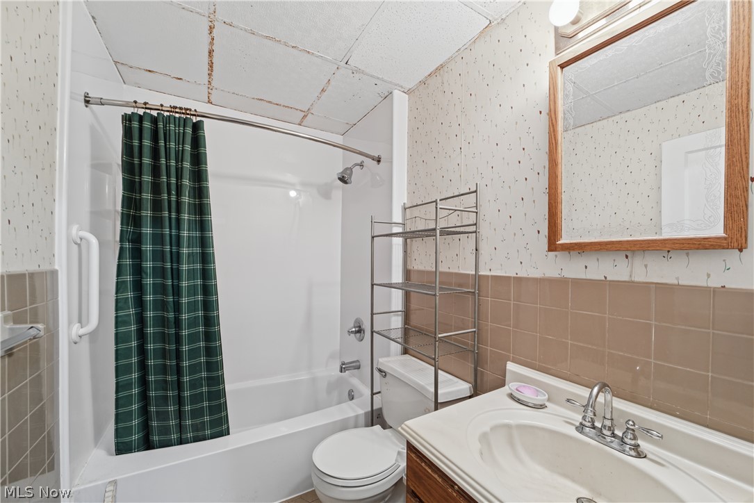 1023 Quilliams Road Cleveland Heights OH 44121