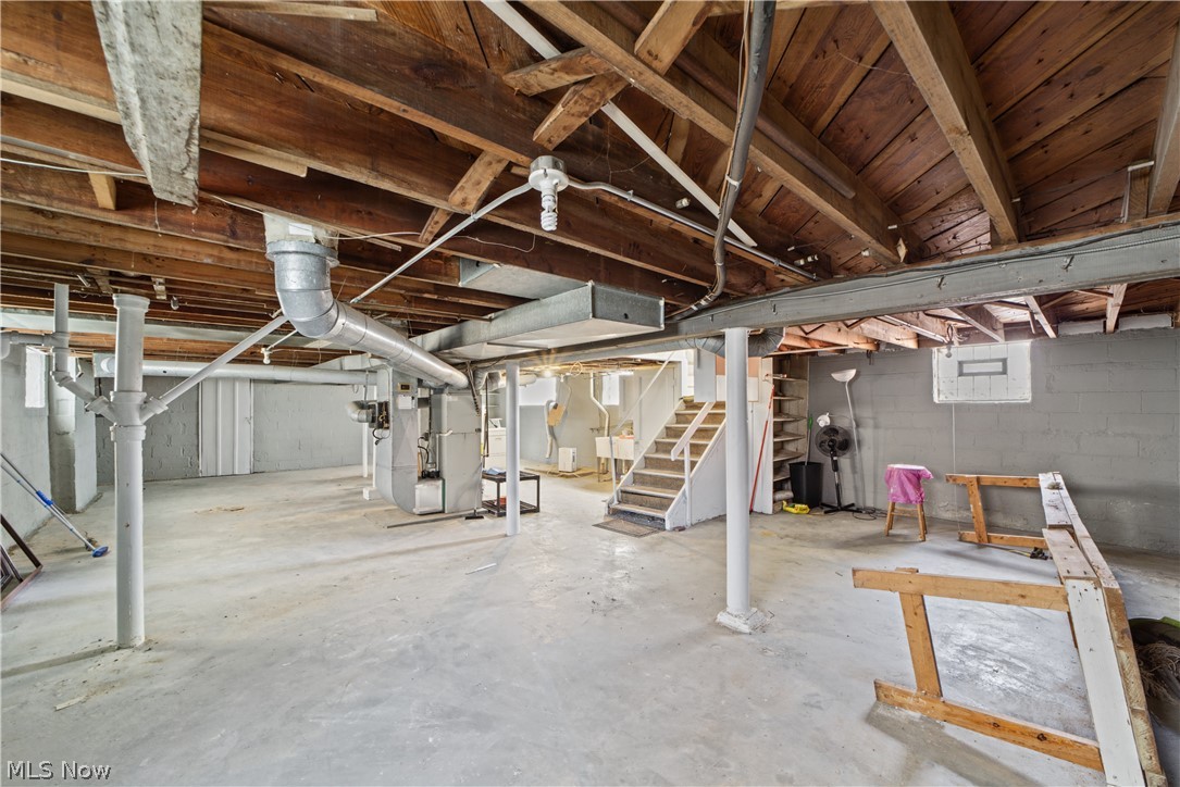 1023 Quilliams Road Cleveland Heights OH 44121