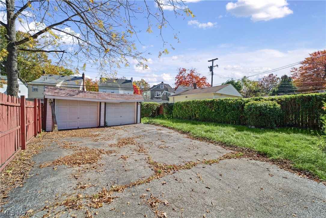 1023 Quilliams Road Cleveland Heights OH 44121