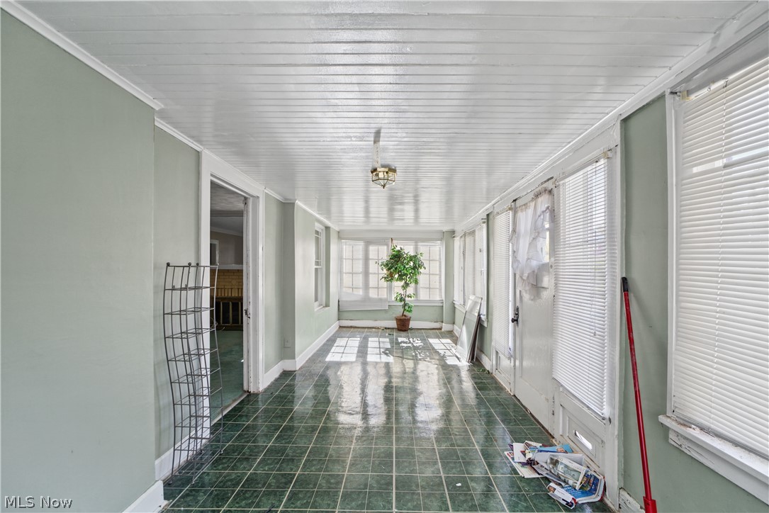 1023 Quilliams Road Cleveland Heights OH 44121