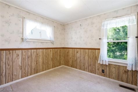 38905 Gardenside Drive Willoughby OH 44094