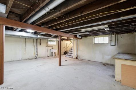 38905 Gardenside Drive Willoughby OH 44094