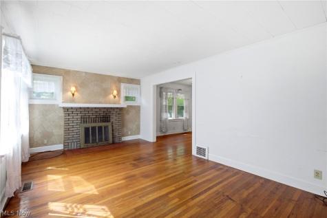 38905 Gardenside Drive Willoughby OH 44094