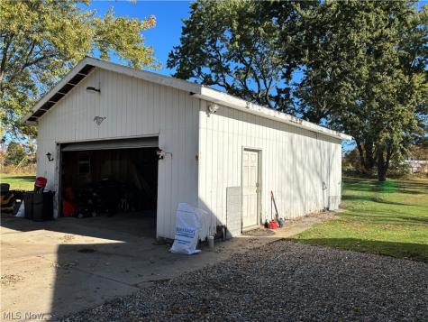 11651 Webster Road Strongsville OH 44136
