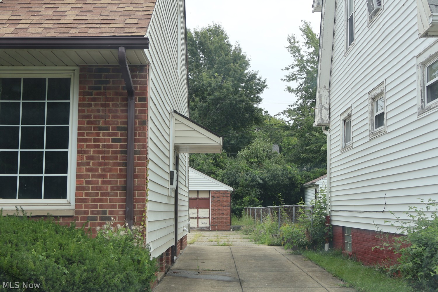 1509 E 204th Street Euclid OH 44117