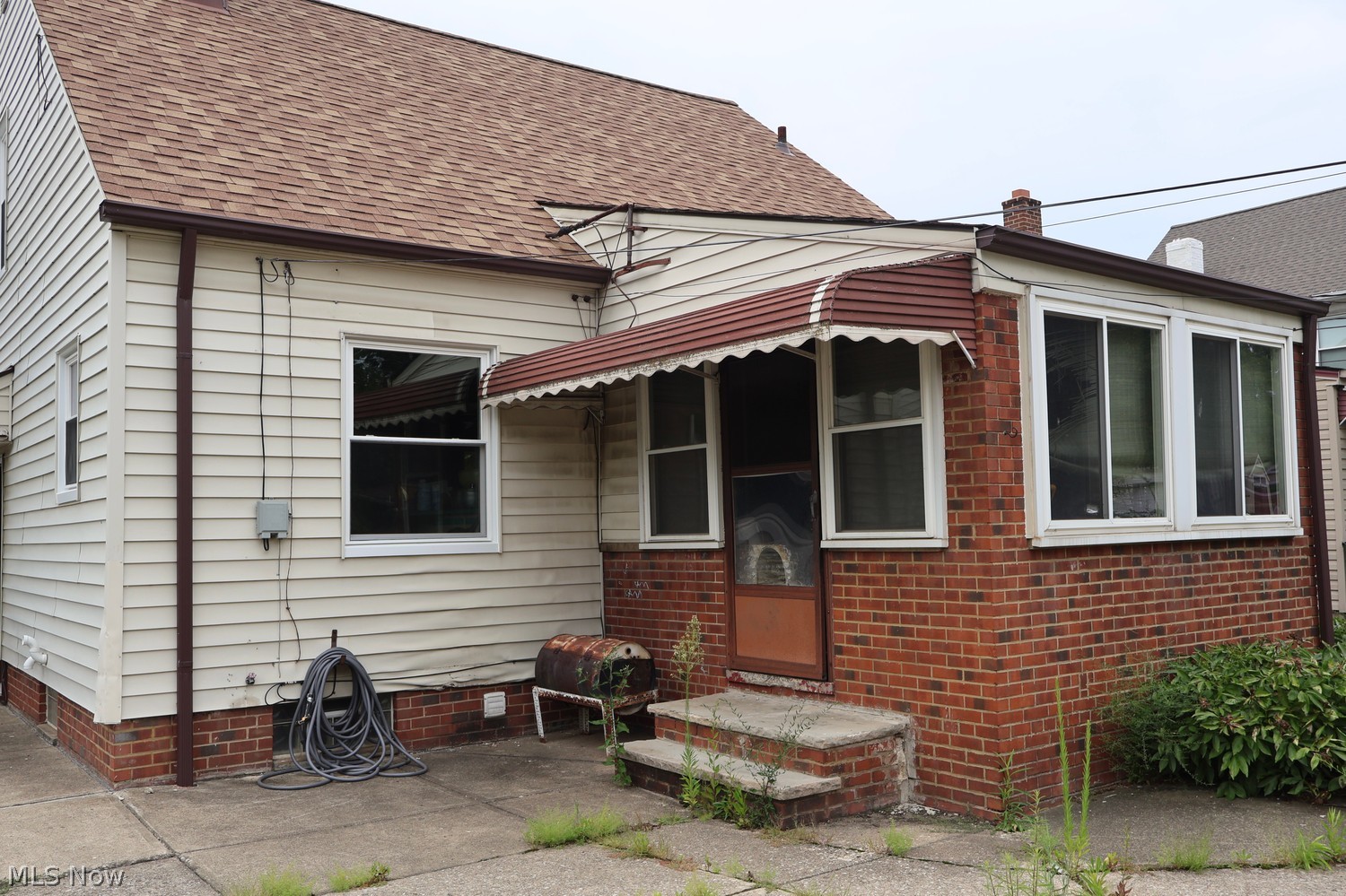 1509 E 204th Street Euclid OH 44117
