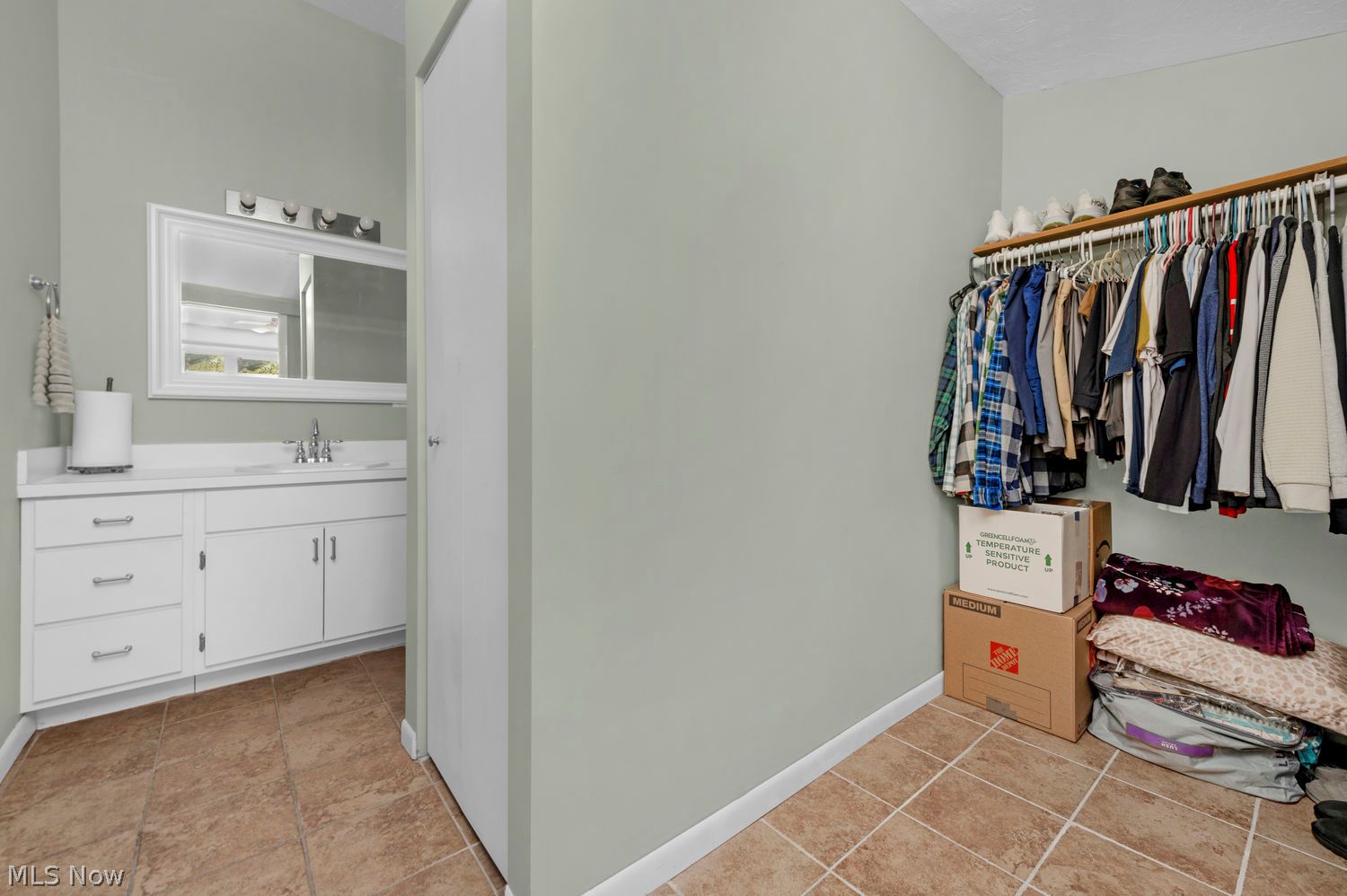 2412 Beechwood Drive Westlake OH 44145