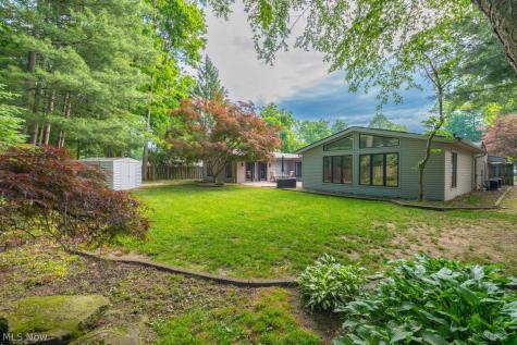 2412 Beechwood Drive Westlake OH 44145
