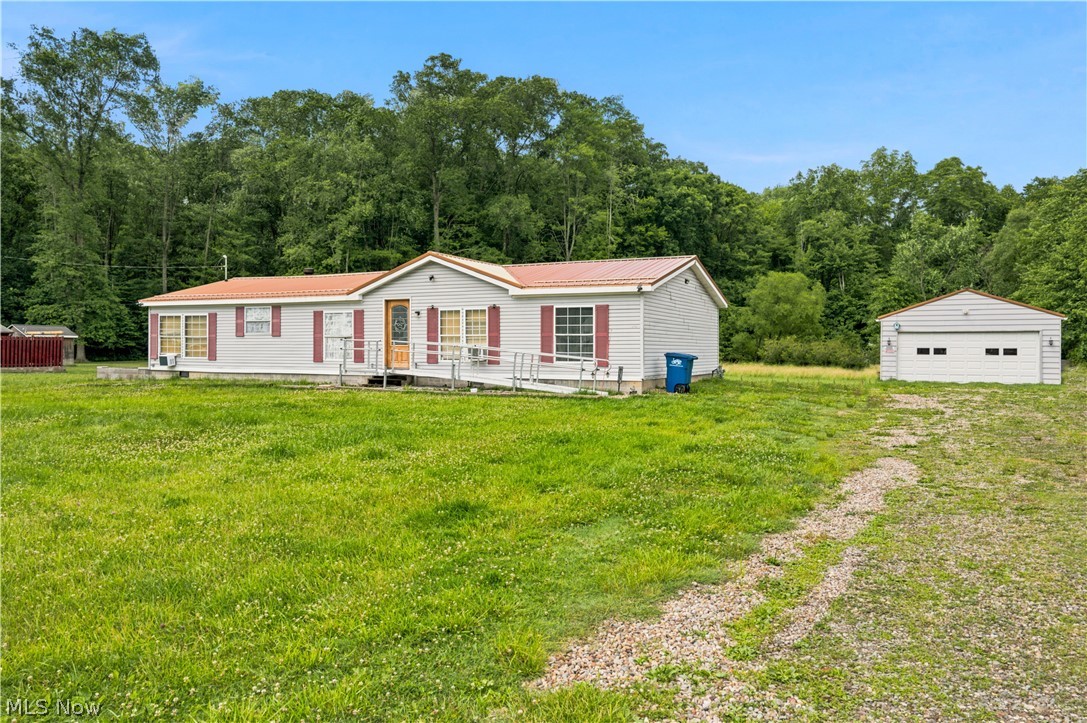 17366 Wick Avenue Lake Milton OH 44429