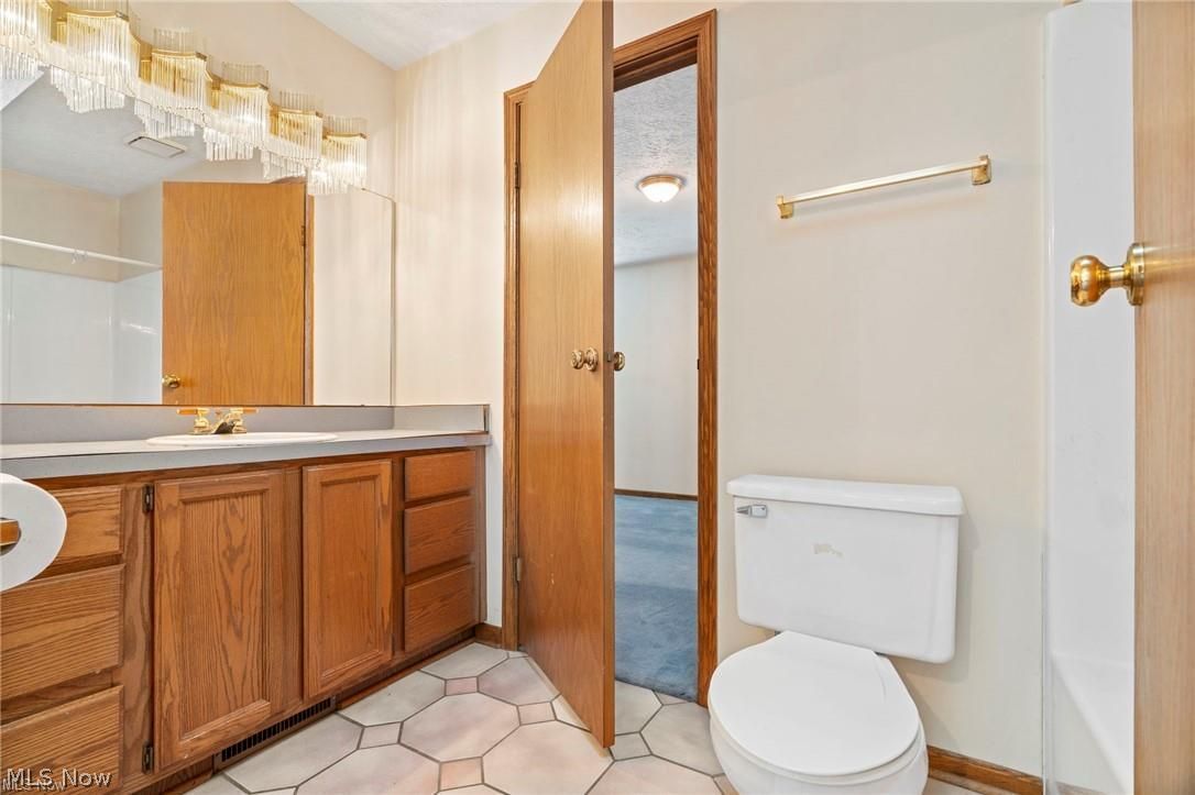 5913 Fulton Drive NW Canton OH 44718