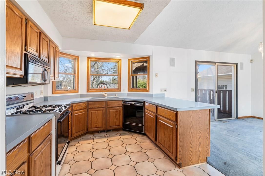 5913 Fulton Drive NW Canton OH 44718