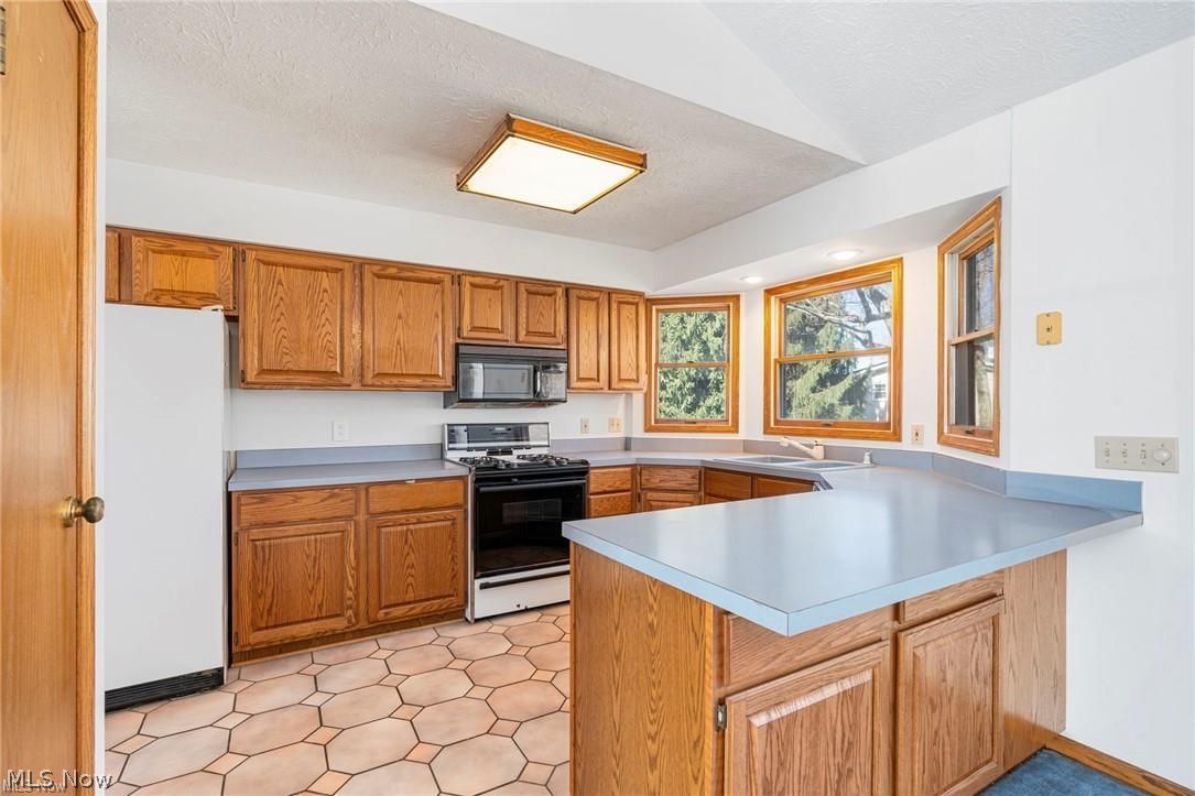 5913 Fulton Drive NW Canton OH 44718