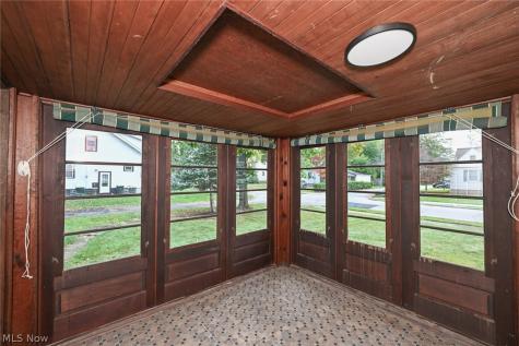 19251 Naumann Avenue Euclid OH 44119