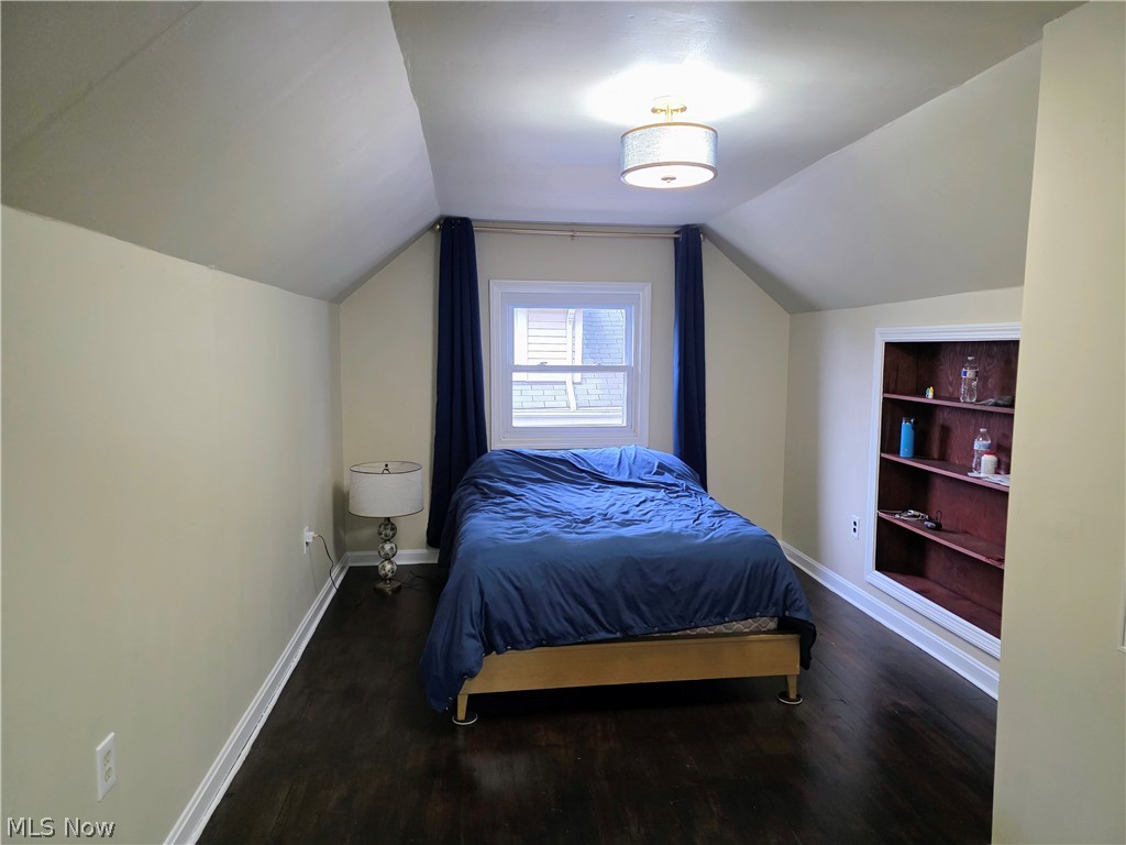19251 Naumann Avenue Euclid OH 44119