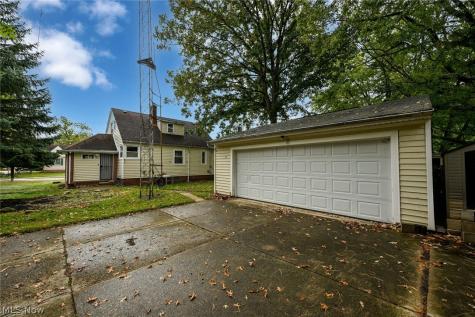 19251 Naumann Avenue Euclid OH 44119
