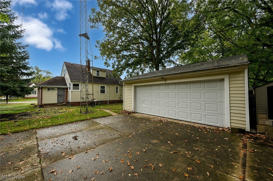 19251 Naumann Avenue Euclid OH 44119