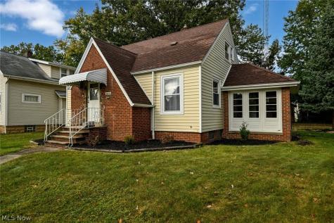 19251 Naumann Avenue Euclid OH 44119