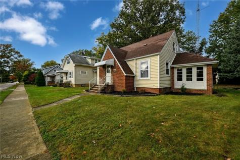 19251 Naumann Avenue Euclid OH 44119