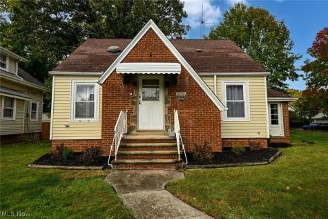 19251 Naumann Avenue Euclid OH 44119