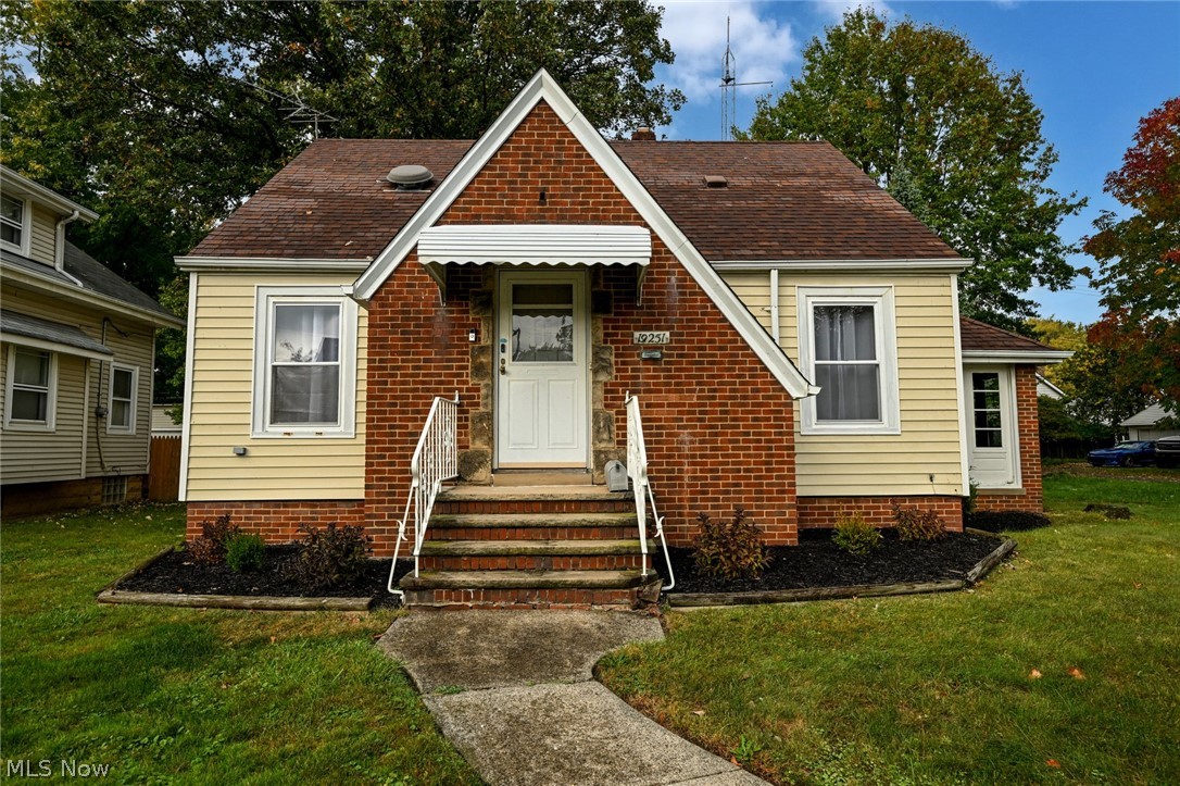 19251 Naumann Avenue Euclid OH 44119