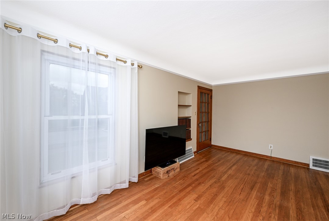 19251 Naumann Avenue Euclid OH 44119