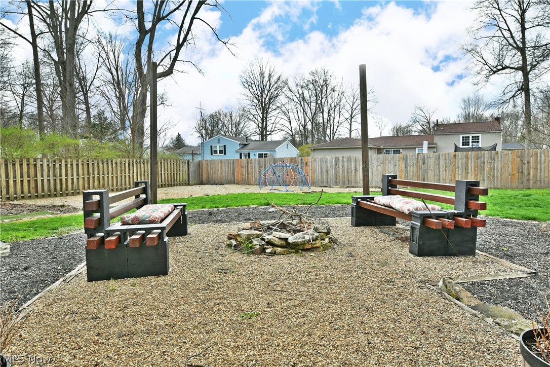 353 Stahl Avenue Cortland OH 44410