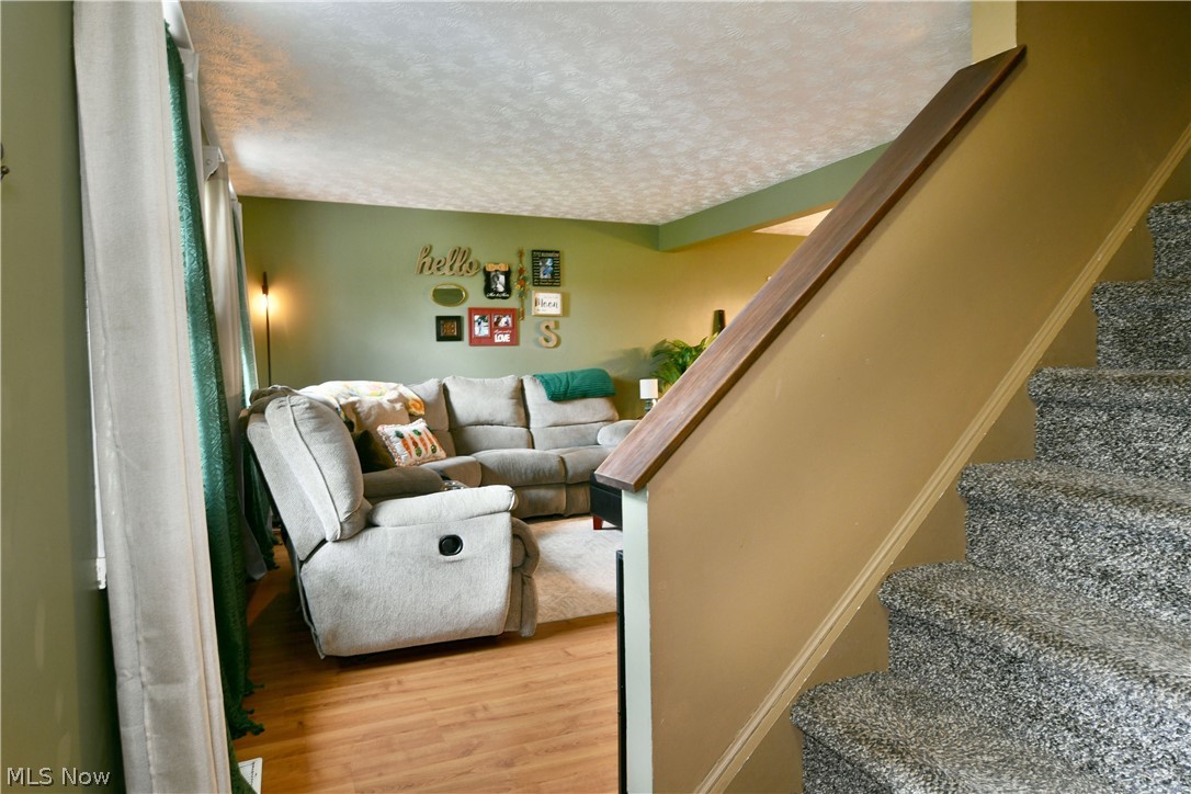 353 Stahl Avenue Cortland OH 44410