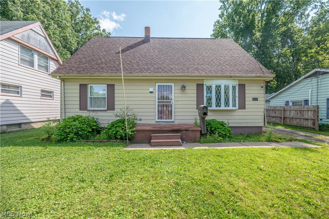 644 Southern Boulevard NW Warren OH 44485