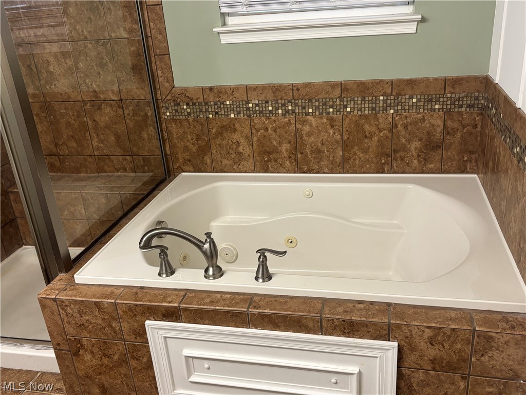 4489 Woodstone Avenue NW Massillon OH 44647