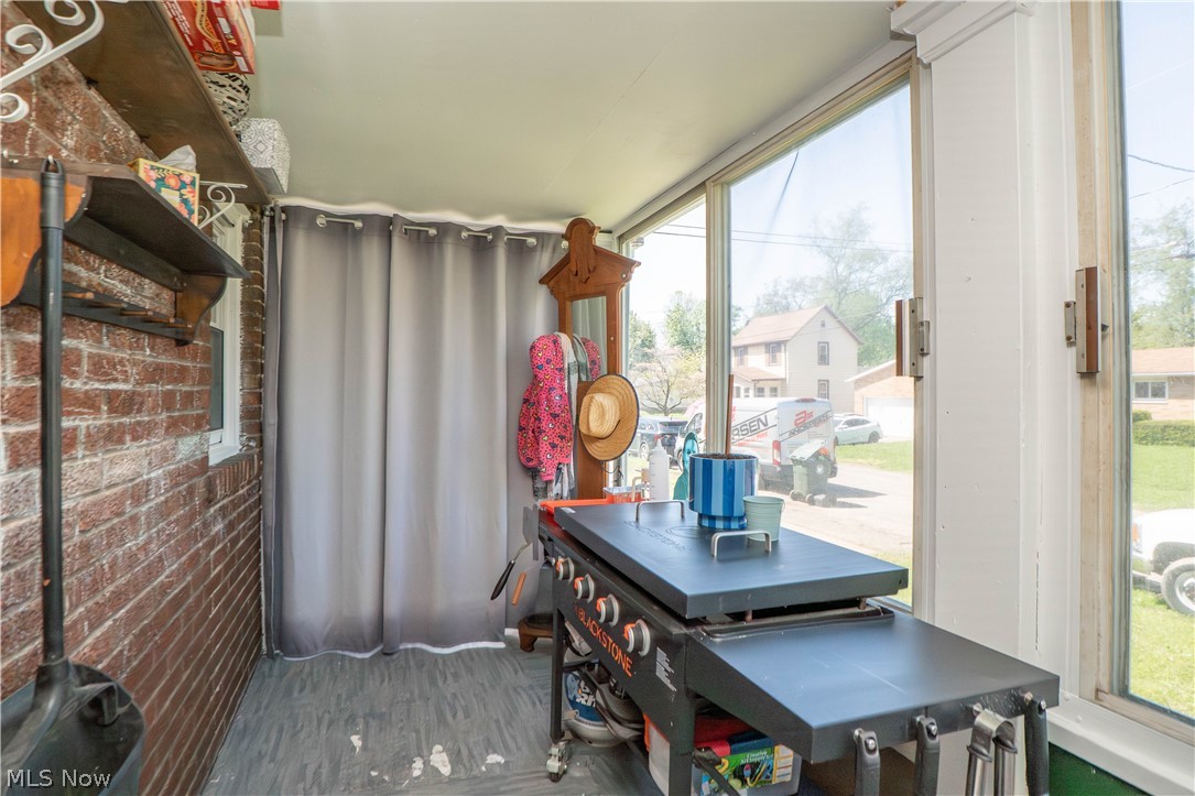 462 Fenton Avenue NE Canton OH 44704