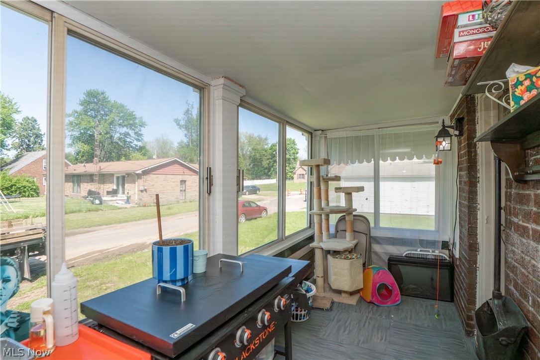 462 Fenton Avenue NE Canton OH 44704