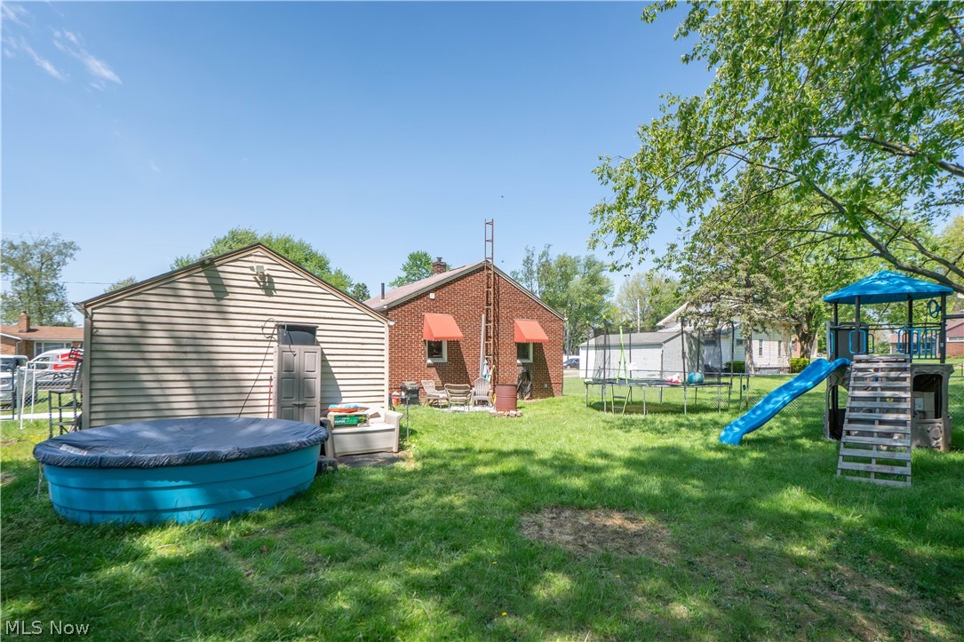 462 Fenton Avenue NE Canton OH 44704