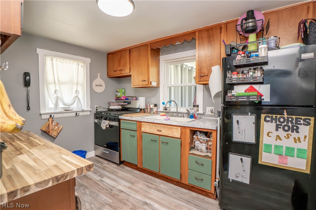 462 Fenton Avenue NE Canton OH 44704