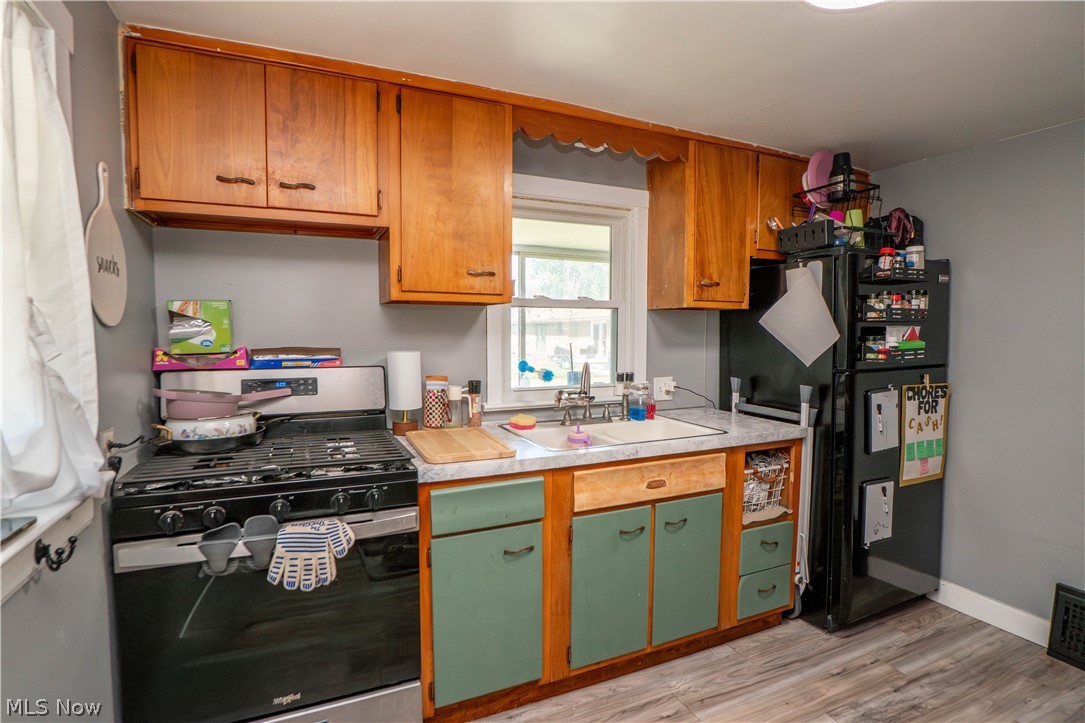 462 Fenton Avenue NE Canton OH 44704