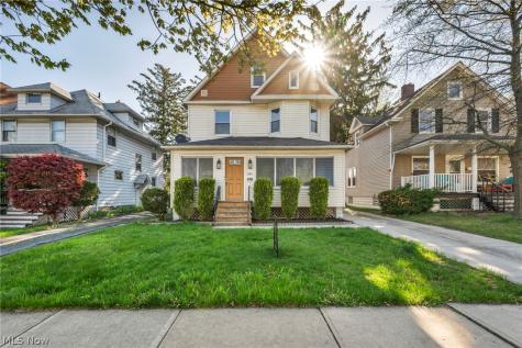 1345 Cove Avenue Lakewood OH 44107