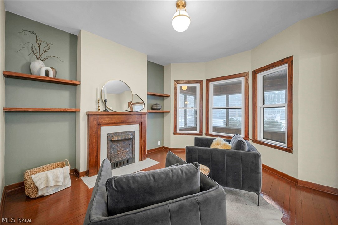 1345 Cove Avenue Lakewood OH 44107