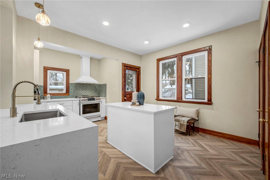 1345 Cove Avenue Lakewood OH 44107