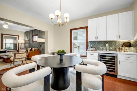 1345 Cove Avenue Lakewood OH 44107