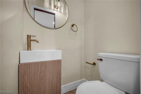 1345 Cove Avenue Lakewood OH 44107