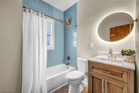 1345 Cove Avenue Lakewood OH 44107