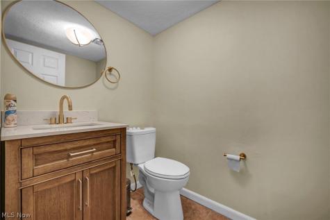 1345 Cove Avenue Lakewood OH 44107