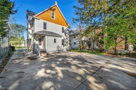 1345 Cove Avenue Lakewood OH 44107