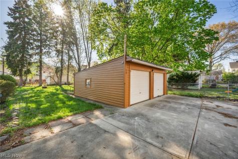 1345 Cove Avenue Lakewood OH 44107