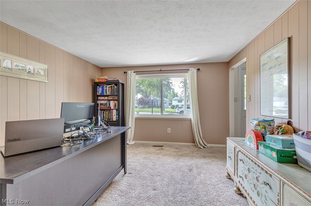 24000 Amesbury Drive North Olmsted OH 44070