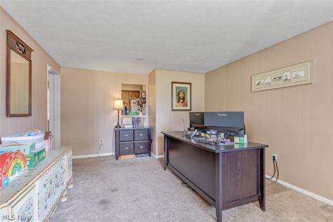 24000 Amesbury Drive North Olmsted OH 44070