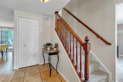 24000 Amesbury Drive North Olmsted OH 44070
